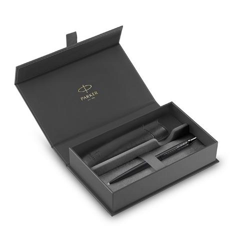 PARKER JOTTER XL MCHR BLACK CT BP ΣΕ ΣΥΣΚΕΥΑΣΙΑ ΔΩΡΟΥ ΜΕ ΔΕΡΜΑΤΙΝΗ ΘΗΚΗ